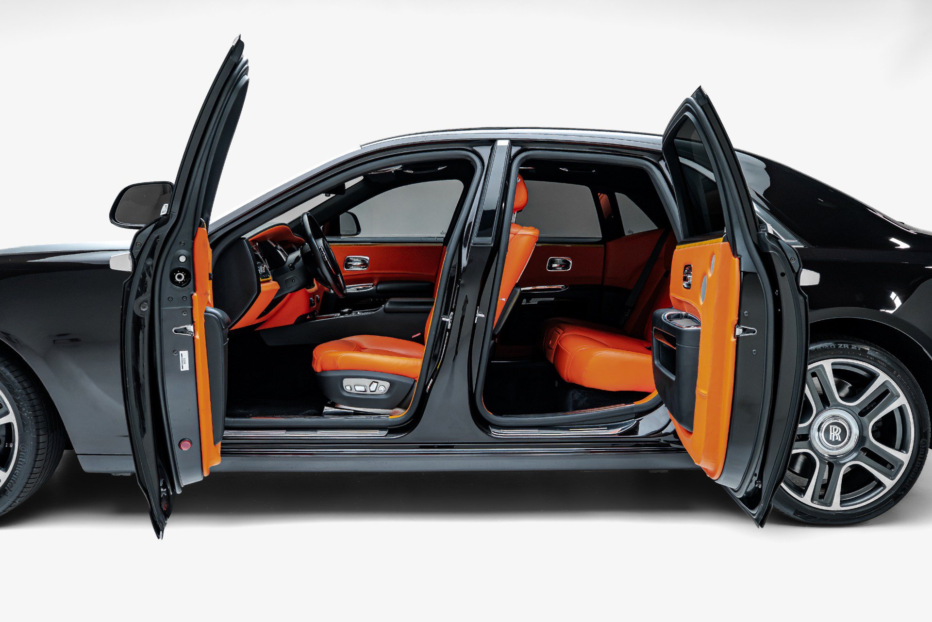 Used 2016 Rolls-Royce Ghost RWD image 29