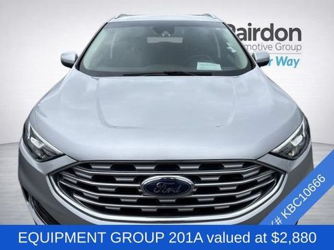 Used 2019 Ford Edge SEL w/ Equipment Group 201A AWD/4WD image 2