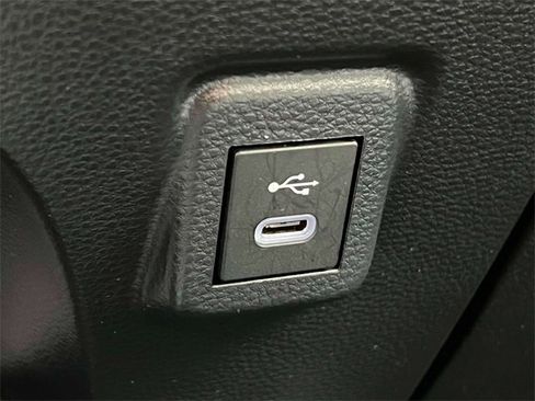 Certified 2023 Toyota Corolla SE image 33