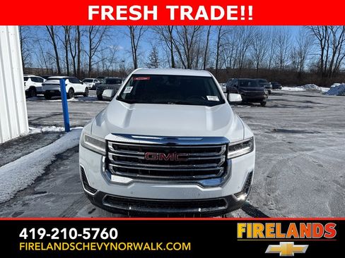 Used 2023 GMC Acadia SLE w/ Driver Convenience Package image 2