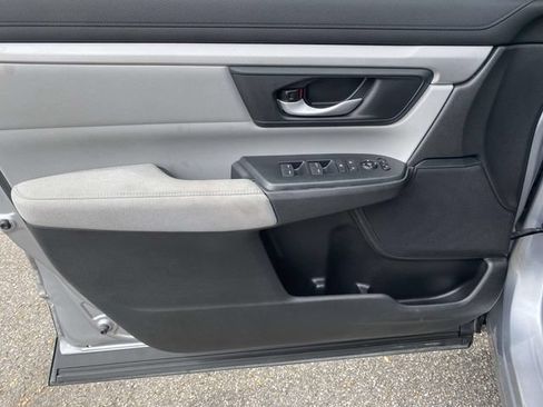 Used 2018 Honda CR-V LX image 14