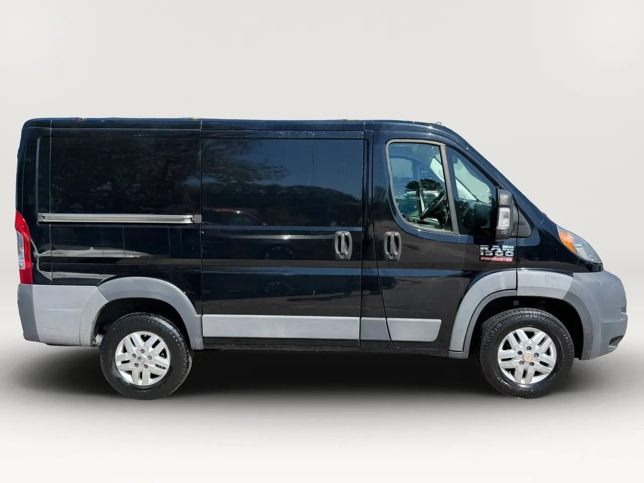 Used 2018 RAM ProMaster 1500 FWD image 3