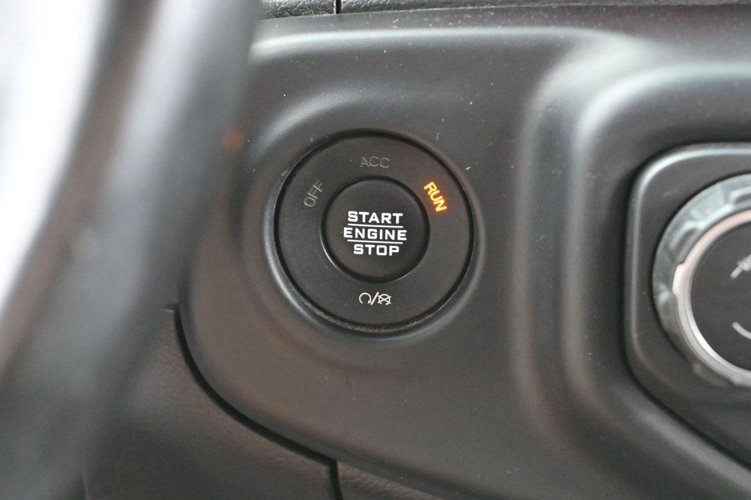 Used 2020 Jeep Gladiator Rubicon AWD/4WD image 29