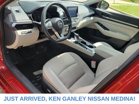Certified 2023 Nissan Altima 2.5 SV AWD/4WD image 9