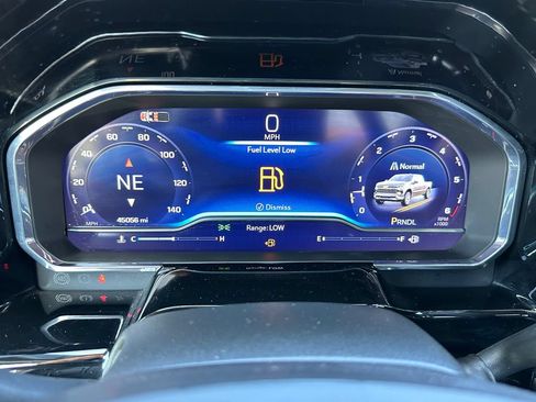 Used 2025 Chevrolet Silverado 1500 LT RWD image 24