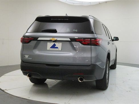 Used 2023 Chevrolet Traverse LT image 7