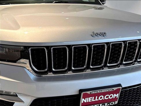 Used 2022 Jeep Grand Cherokee Limited 4xe AWD/4WD image 32