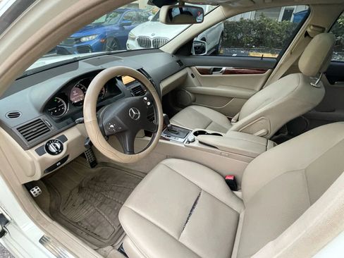 Used 2010 Mercedes-Benz C 300 Sedan image 21