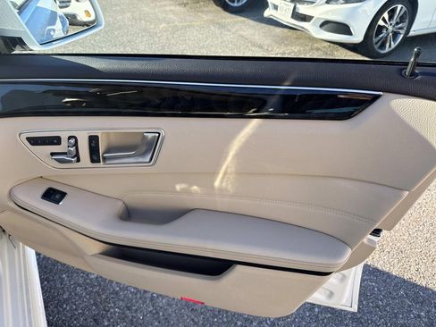 Used 2016 Mercedes-Benz E 350 Sedan image 14
