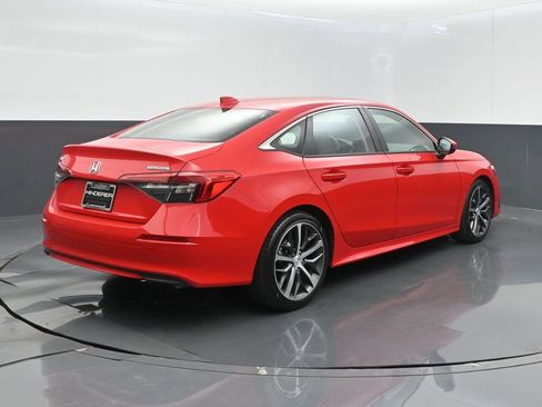 Used 2024 Honda Civic Touring image 7