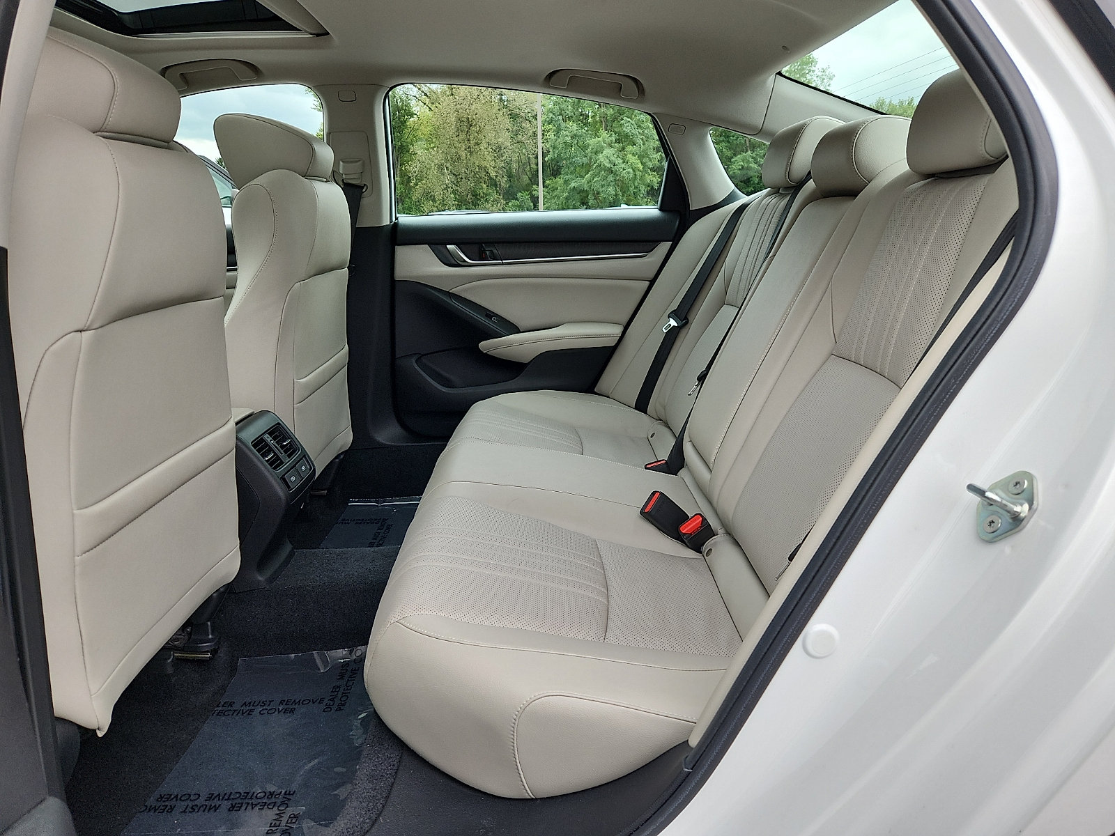 Used 2022 Honda Accord EX-L image 10