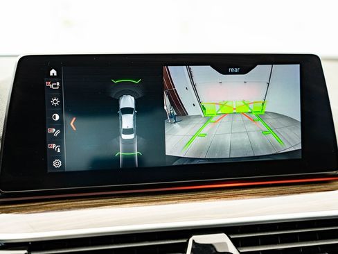 Used 2019 BMW 540i RWD image 33