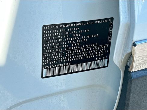 Used 2019 Volkswagen Tiguan SEL image 33