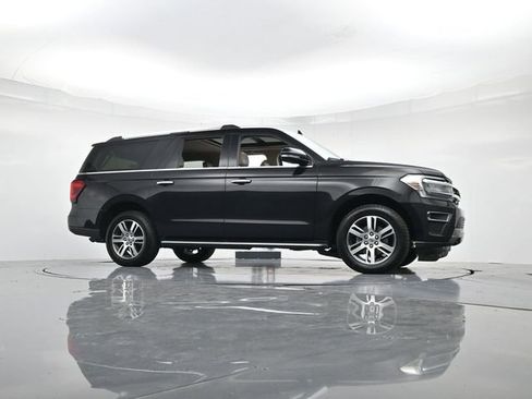 Used 2023 Ford Expedition Max Limited image 35