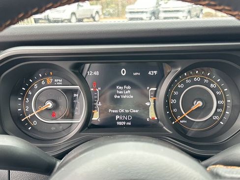 Certified 2024 Jeep Gladiator Mojave image 13