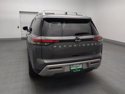 Used 2022 Nissan Pathfinder SL FWD image 6