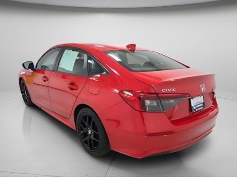 Used 2024 Honda Civic Sport image 9