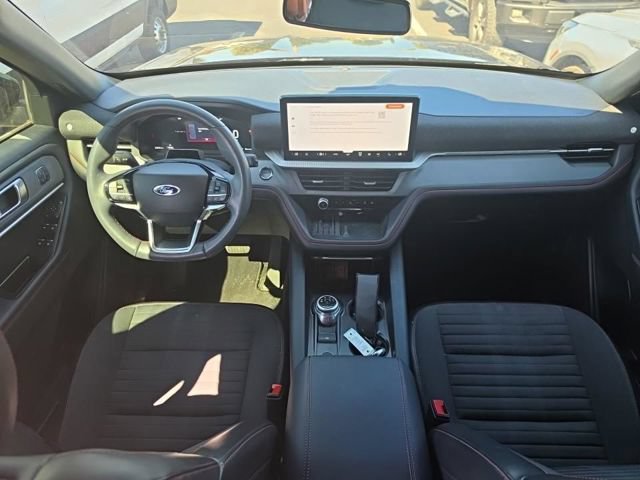 Used 2025 Ford Explorer ST-Line w/ Premium Package RWD image 8