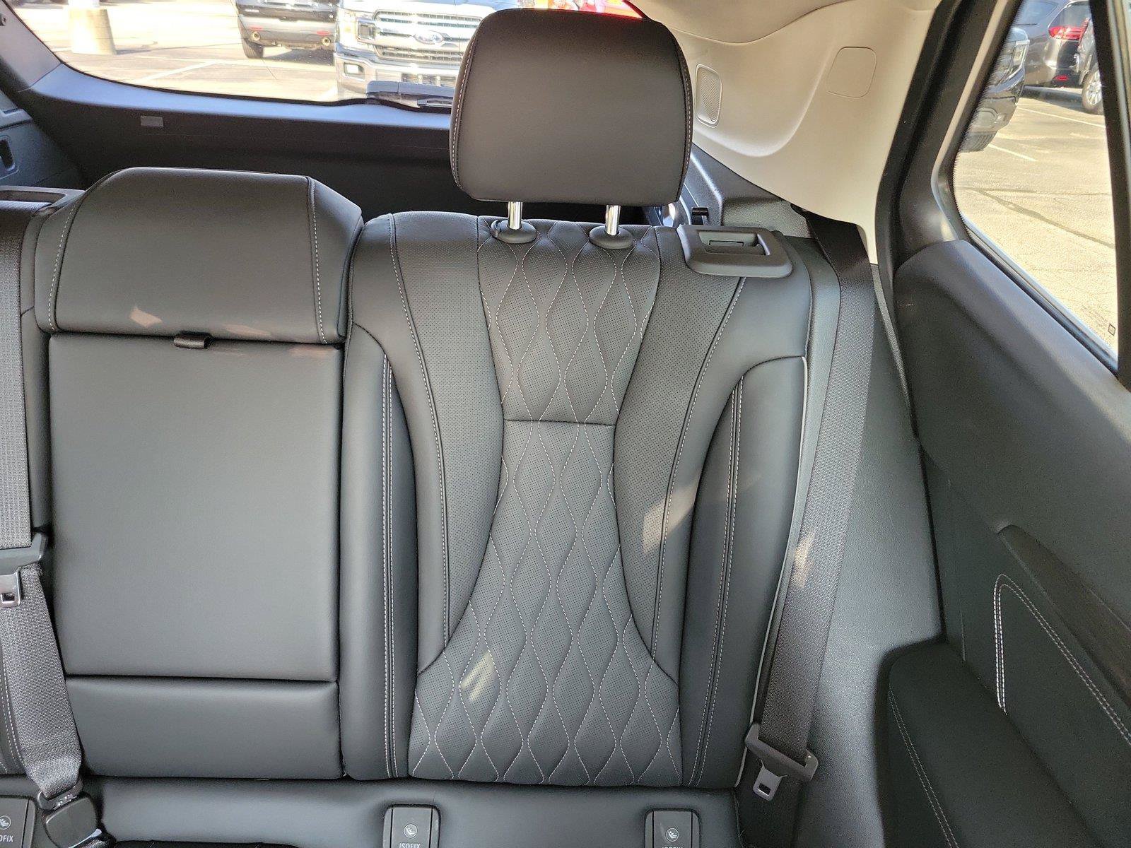 Used 2023 Buick Envision Avenir AWD/4WD image 14