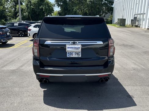 Used 2021 Chevrolet Tahoe High Country w/ Premium Package 2 AWD/4WD image 9