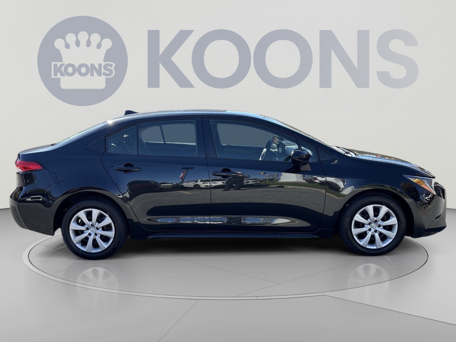 Used 2022 Toyota Corolla LE FWD image 8