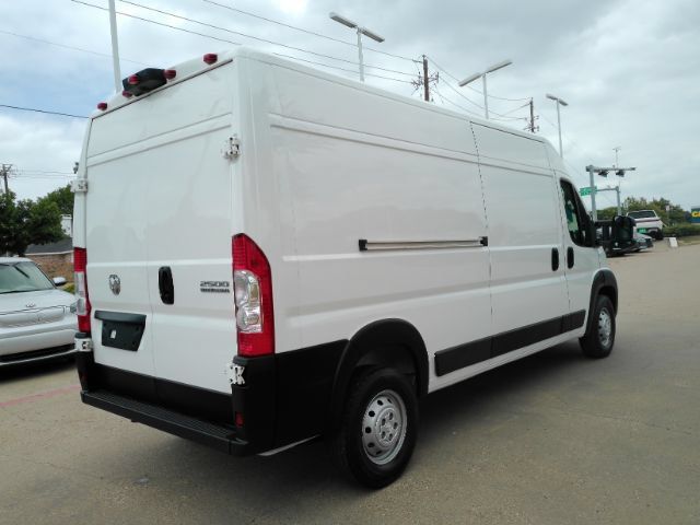 Used 2023 RAM ProMaster 2500 FWD image 11