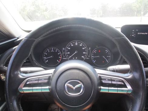 Used 2022 MAZDA MAZDA3 s FWD image 16