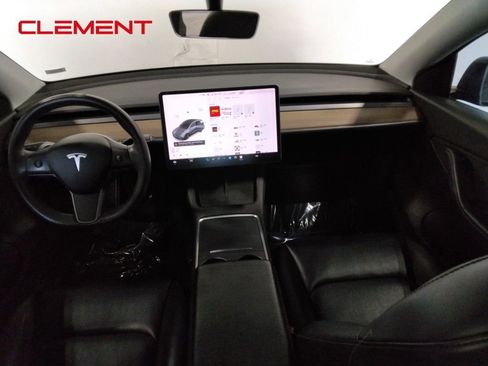 Used 2021 Tesla Model Y Long Range image 33