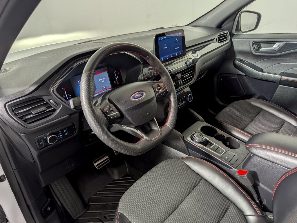 Certified 2023 Ford Escape ST-Line w/ Cold Weather Package FWD image 21