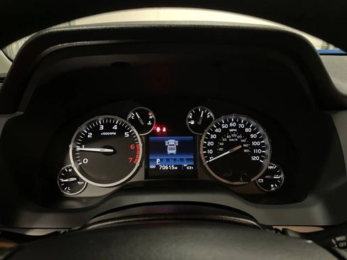 Used 2016 Toyota Tundra SR5 w/ TRD Off Road Package image 28