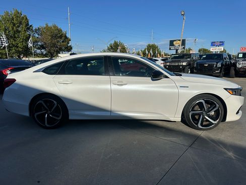 Used 2022 Honda Accord Sport image 8