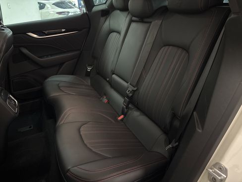 Used 2022 Maserati Levante Modena image 24