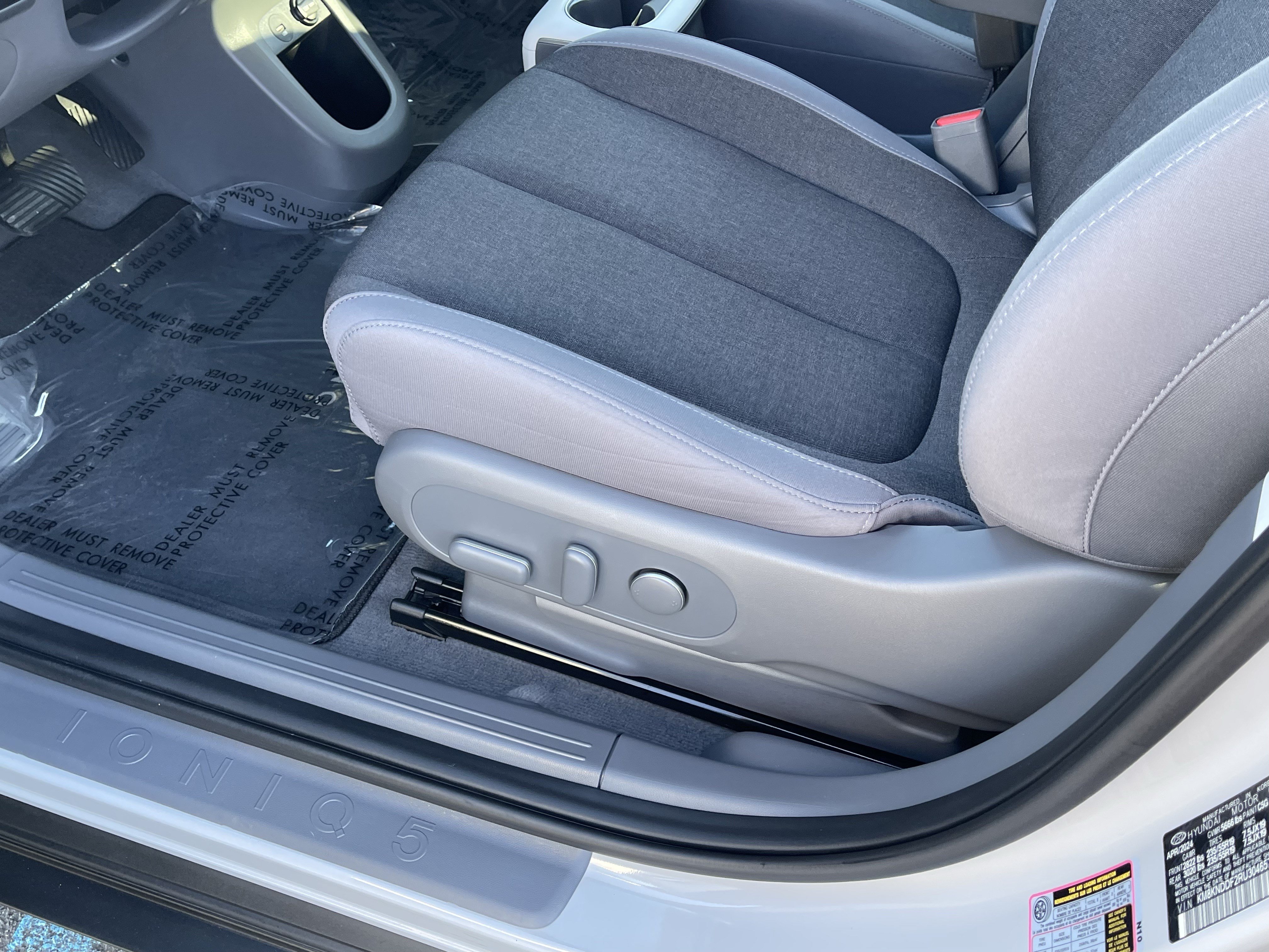 Certified 2024 Hyundai Ioniq 5 SEL AWD/4WD image 17