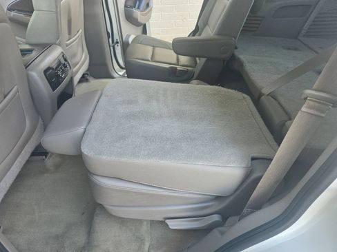 Used 2015 Chevrolet Tahoe LTZ RWD image 25