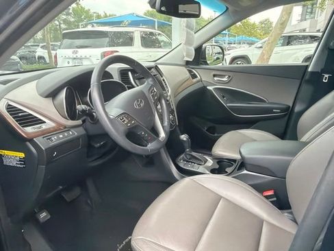 Used 2019 Hyundai Santa Fe XL SE w/ SE Premium Package 02 FWD image 8