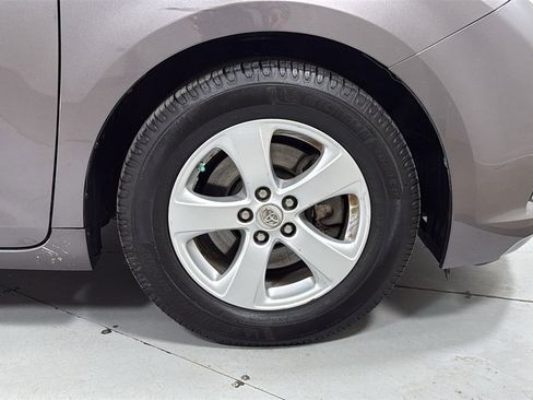 Used 2016 Toyota Sienna LE image 22