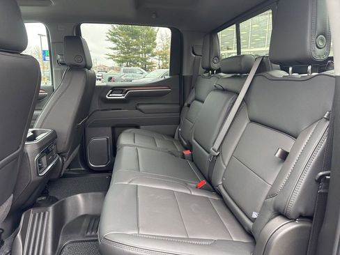 New 2026 GMC Sierra 1500 Denali w/ Denali Reserve Package AWD/4WD image 25
