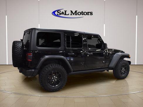 Used 2024 Jeep Wrangler Unlimited Sport AWD/4WD image 8