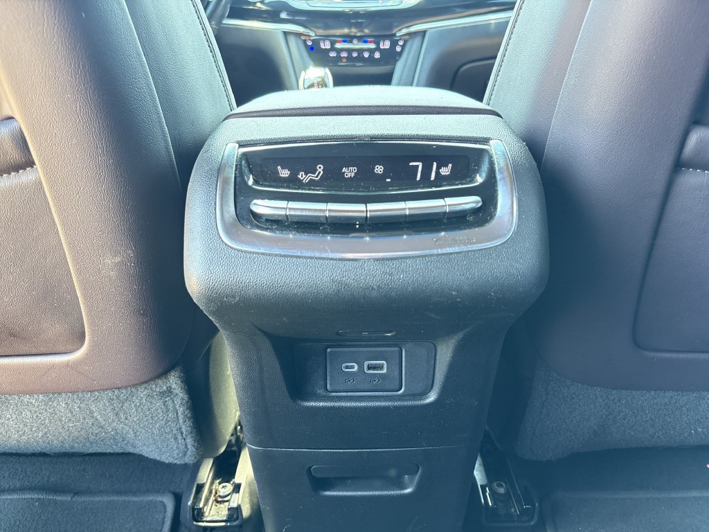 Used 2021 Cadillac XT6 Premium Luxury FWD image 28
