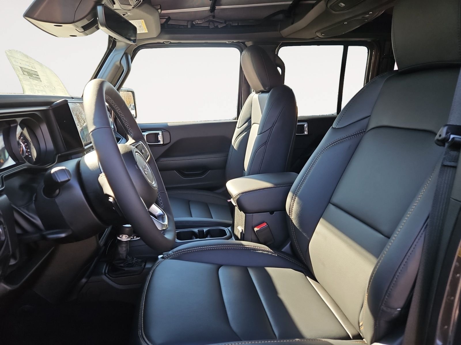 New 2026 Jeep Wrangler Unlimited Sahara AWD/4WD image 9
