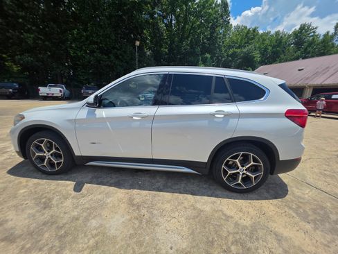 Used 2016 BMW X1 xDrive28i AWD/4WD image 8