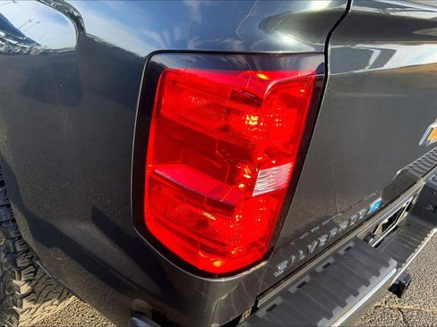 Used 2018 Chevrolet Silverado 1500 LT w/ LT Eassist Package image 28