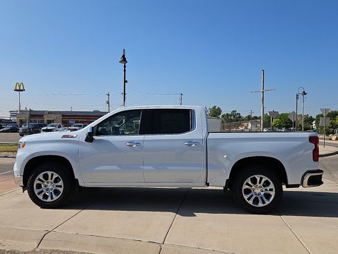 New 2026 Chevrolet Silverado 1500 LTZ w/ LTZ Premium Package AWD/4WD image 2