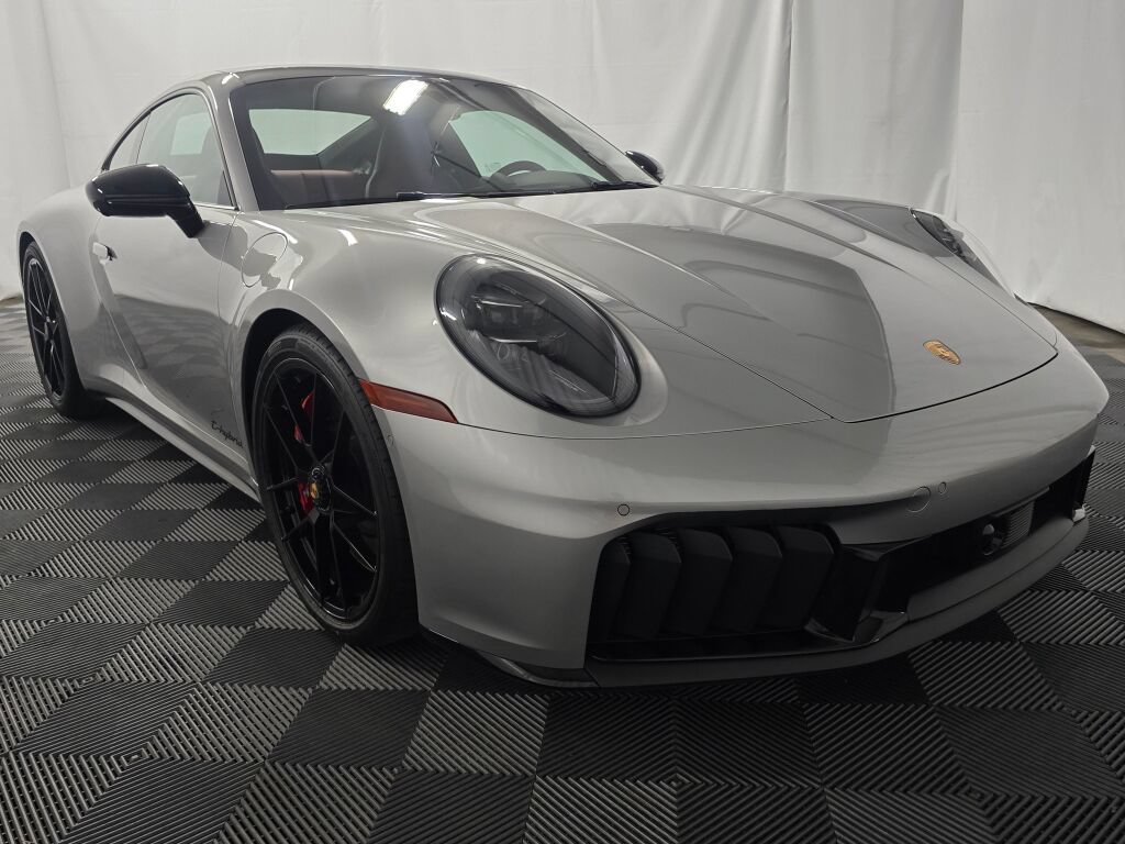 Used 2026 Porsche 911 Carrera 4 GTS AWD/4WD image 9