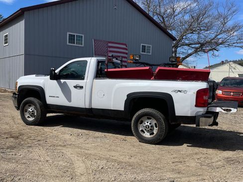Used 2013 Chevrolet Silverado 2500 W/T w/ Snow Plow Prep Package image 11