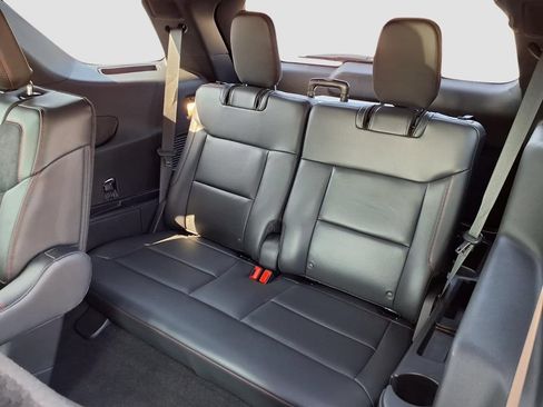 Used 2025 Ford Explorer ST AWD/4WD image 28