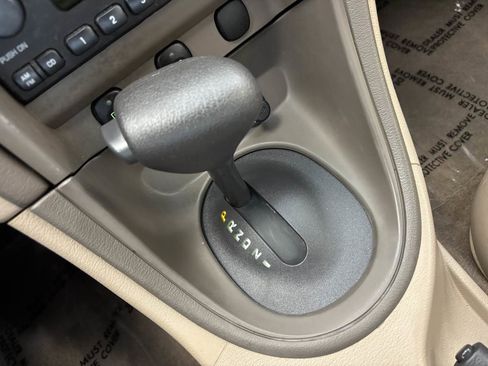 Used 2003 Ford Mustang Deluxe RWD image 24
