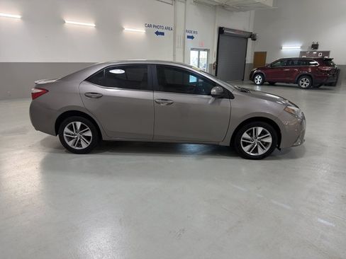 Used 2016 Toyota Corolla LE FWD image 10
