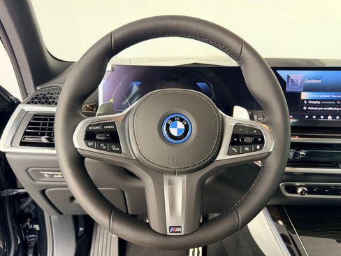 New 2026 BMW X5 xDrive50e w/ M Sport Package AWD/4WD image 11