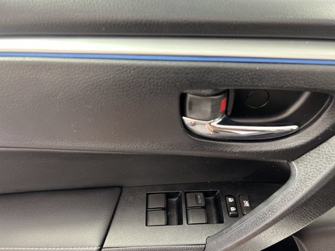 Used 2015 Toyota Corolla S FWD image 16